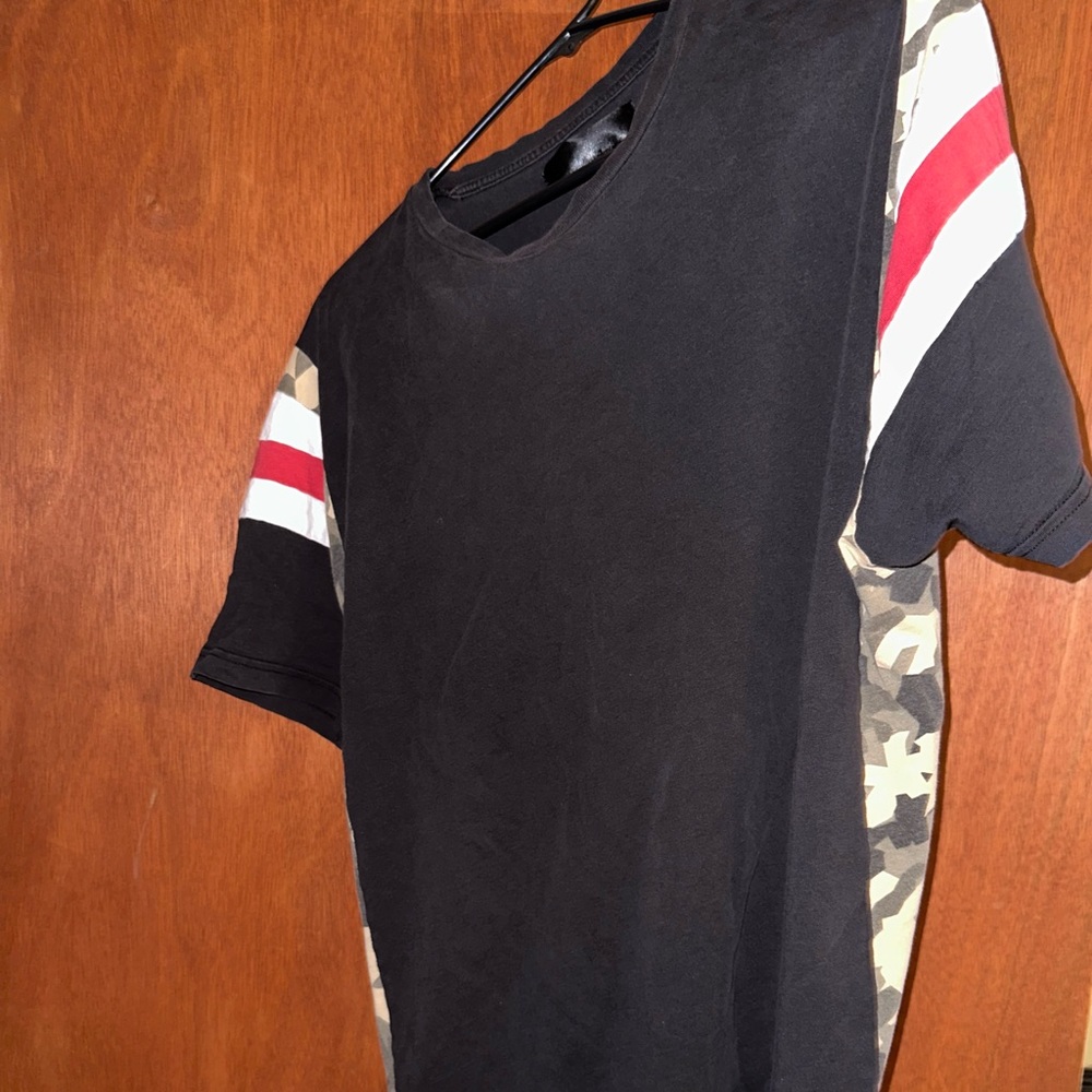FashionNova Men shirt. 100% cotton lightweight material